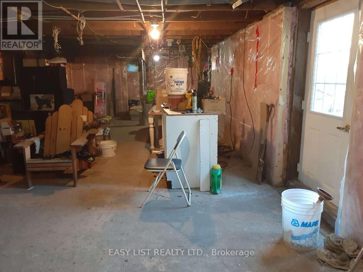35 Kaladar Street Property Photo 47