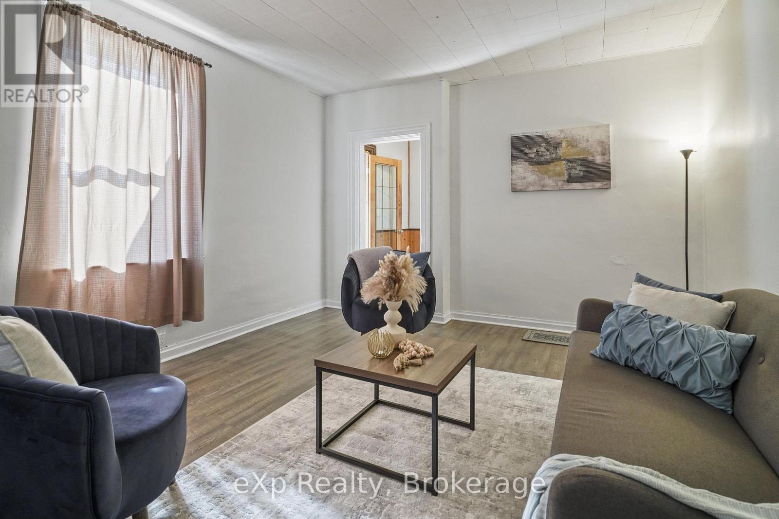 44 Schade Street Property Photo 11