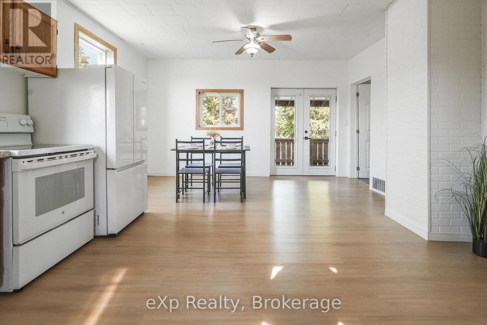 44 Schade Street Property Photo 17