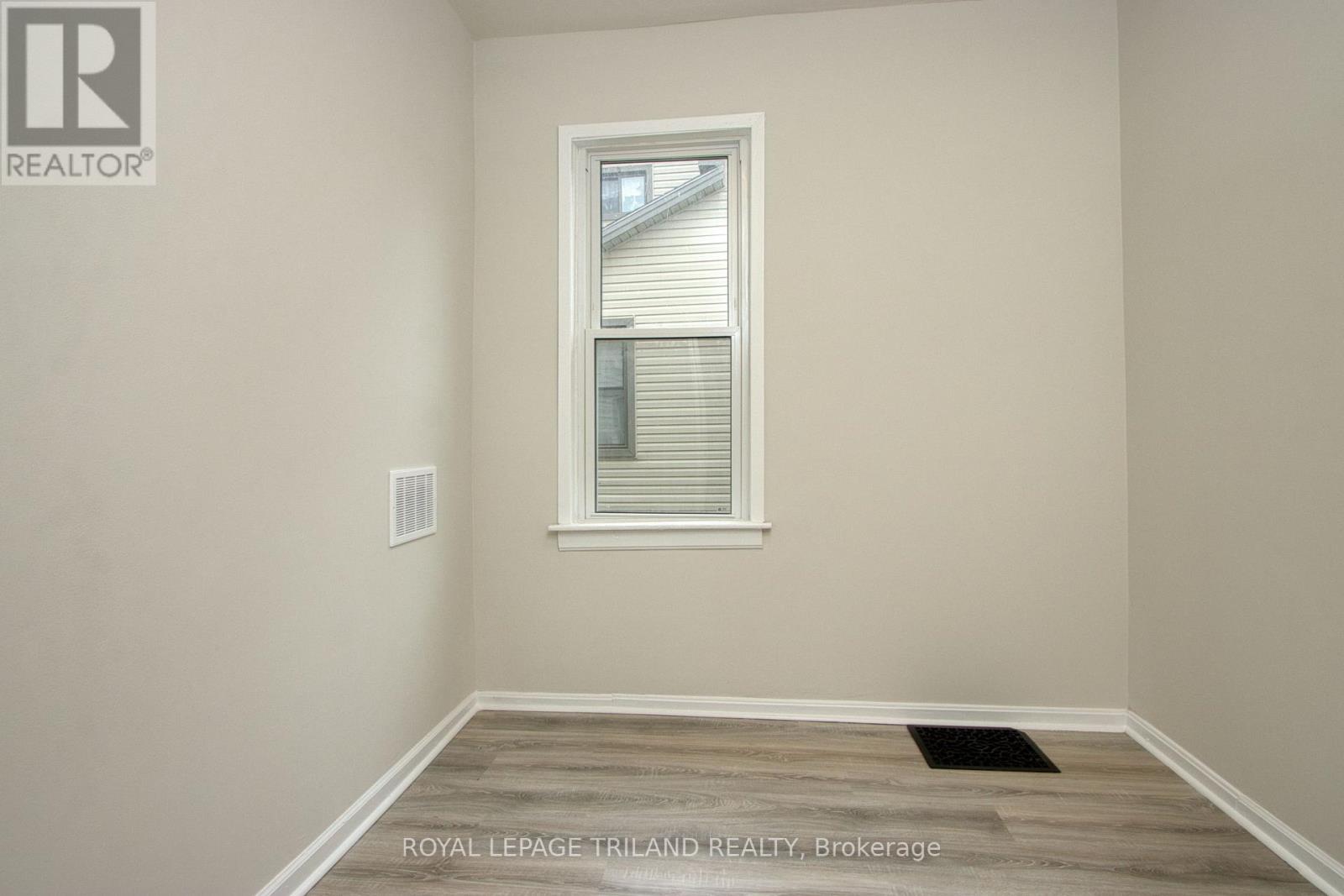 2 - 53 Gladstone Avenue Property Photo 5