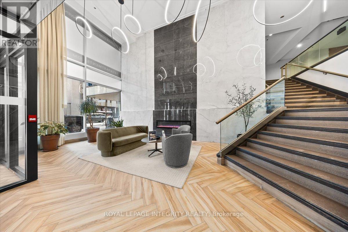 808 - 161 Laurier Avenue W Property Photo 2