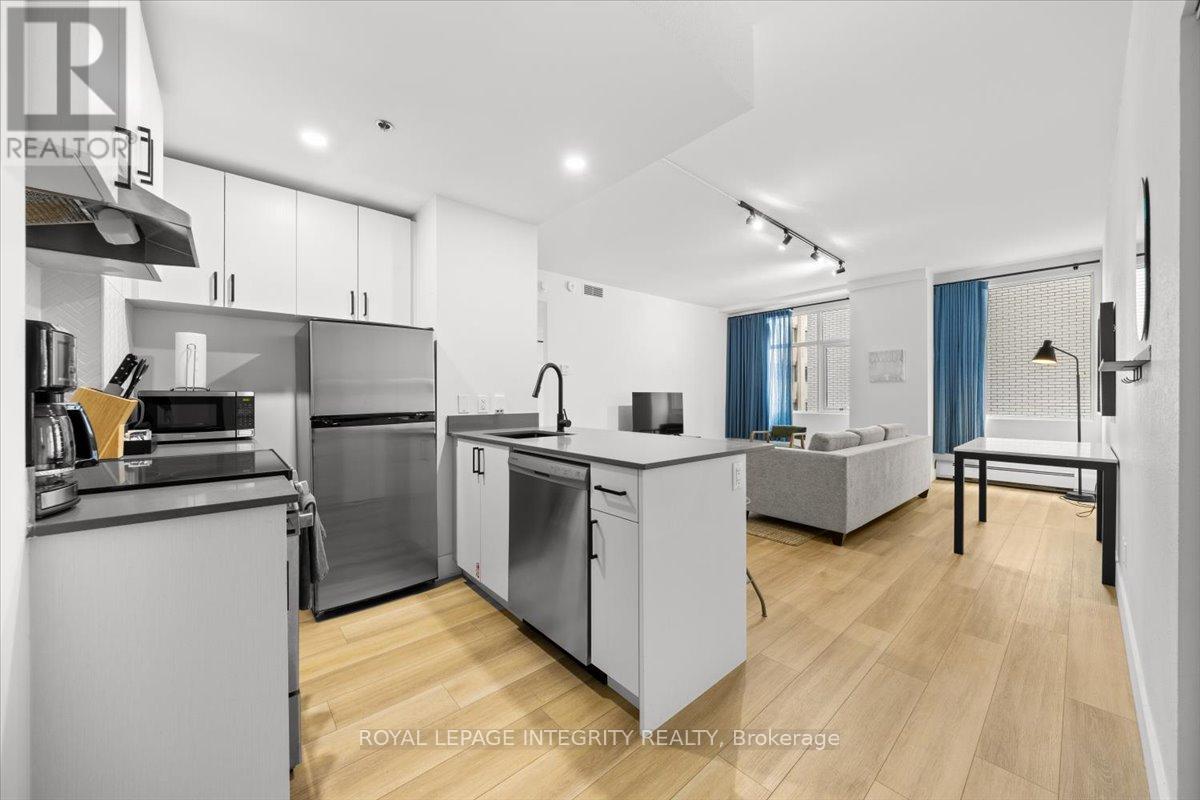 1204 - 161 Laurier Avenue W Property Photo 1
