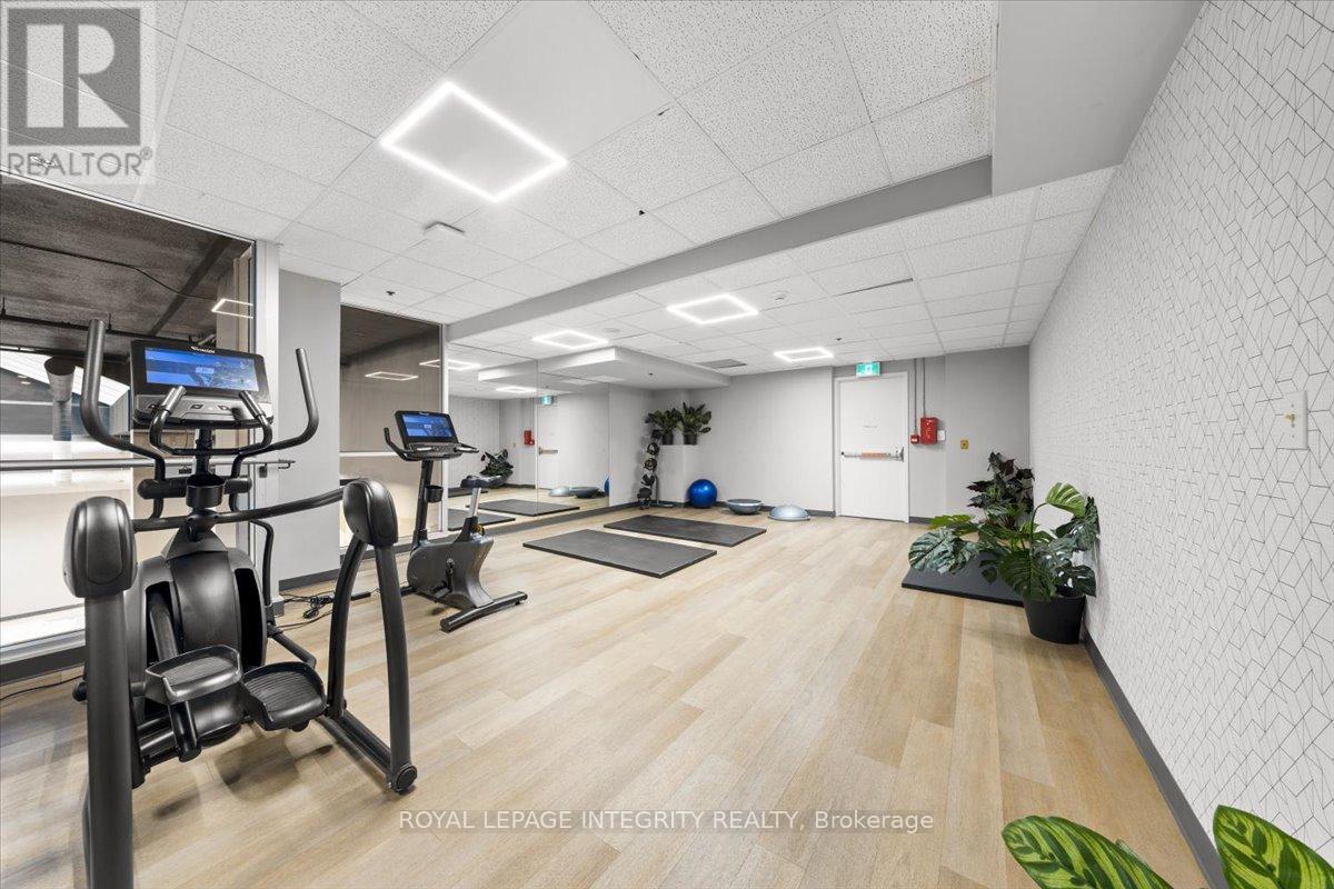 1204 - 161 Laurier Avenue W Property Photo 6