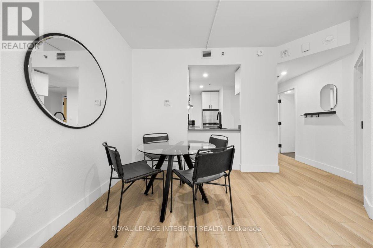1204 - 161 Laurier Avenue W Property Photo 9