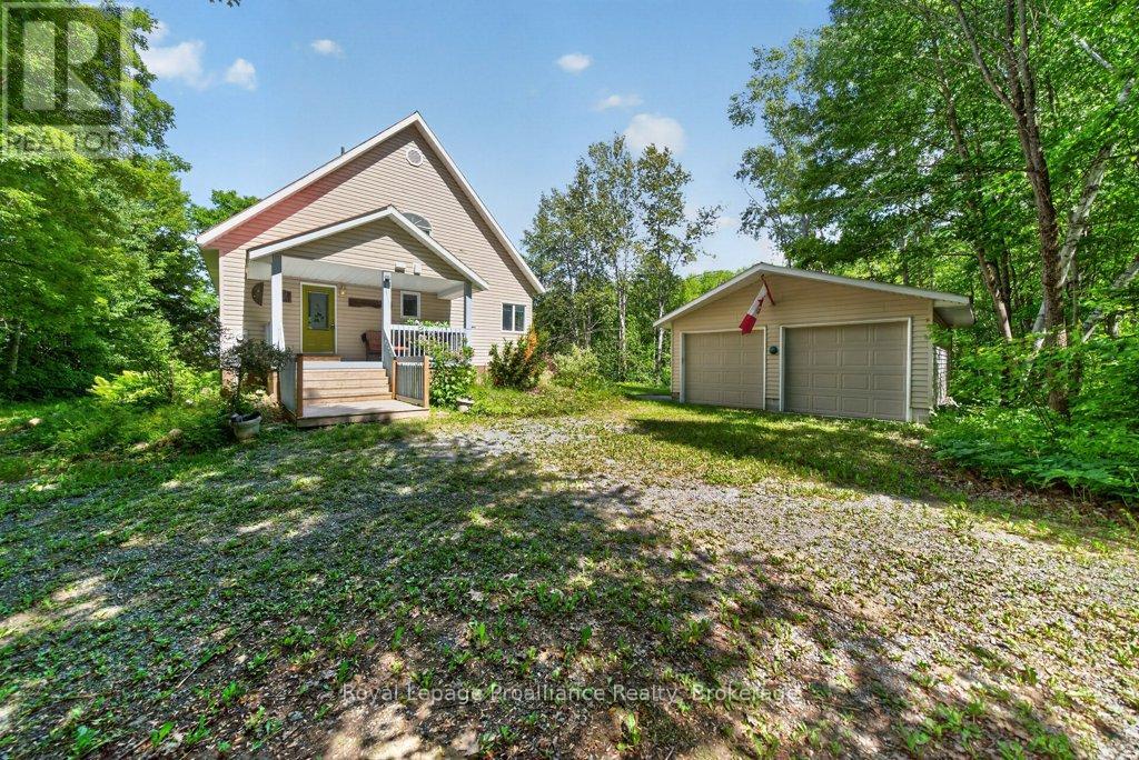 1401 Whites Road Property Photo 3