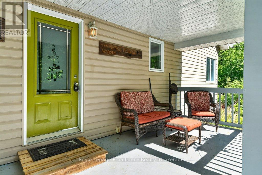 1401 Whites Road Property Photo 9