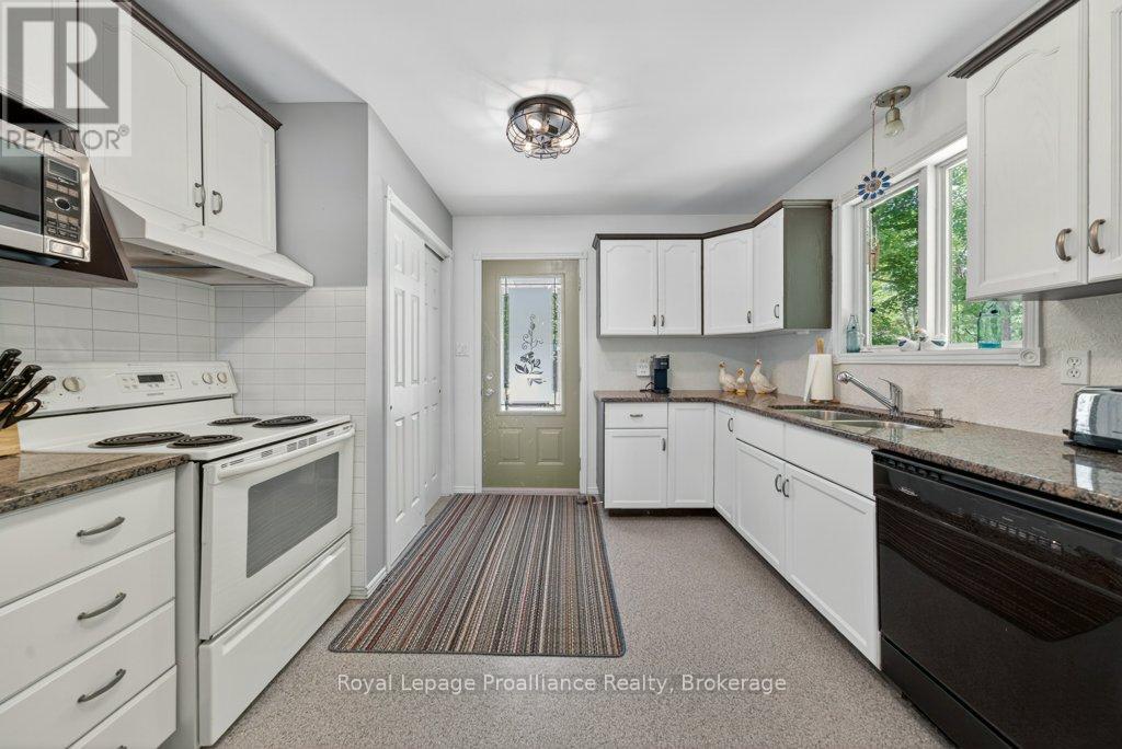 1401 Whites Road Property Photo 10
