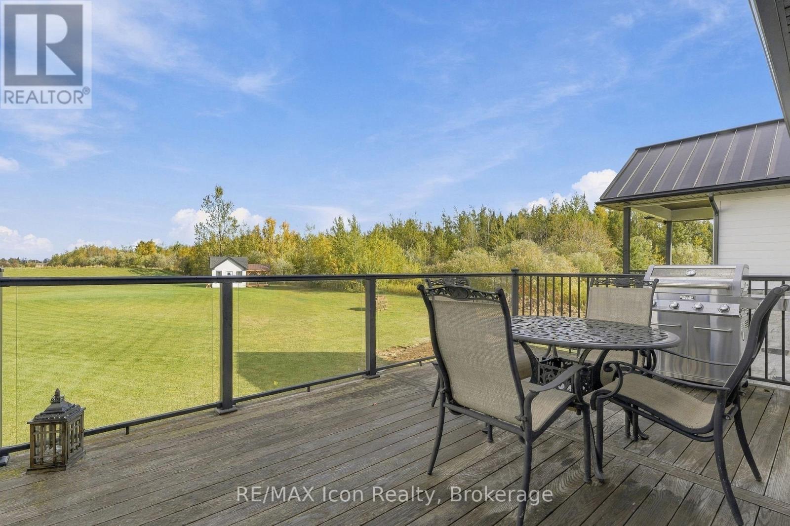 373227 6th Line Property Photo 36