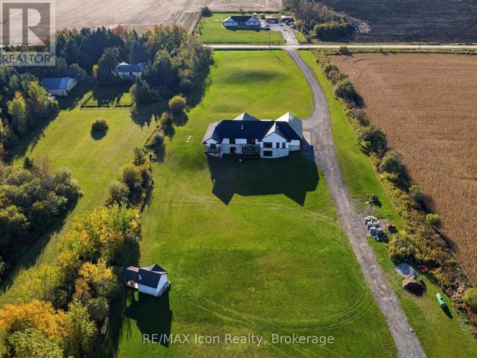 373227 6th Line Property Photo 46