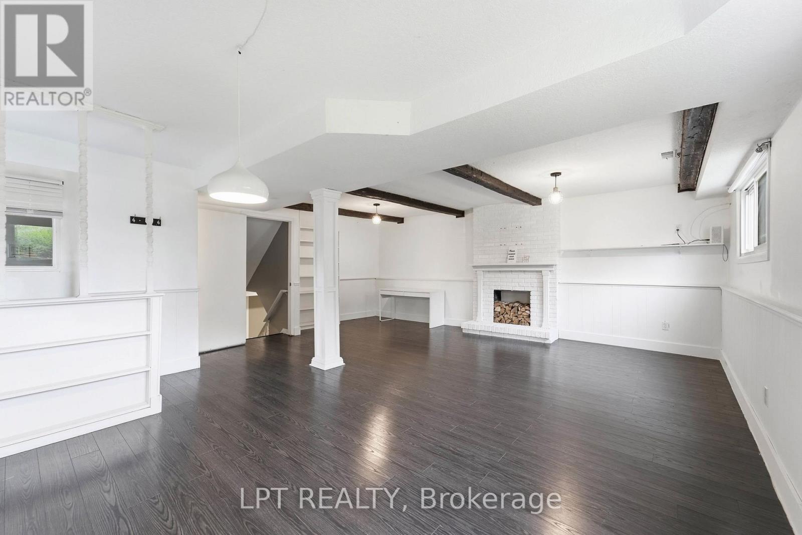 208 Deveron Crescent Property Photo 27