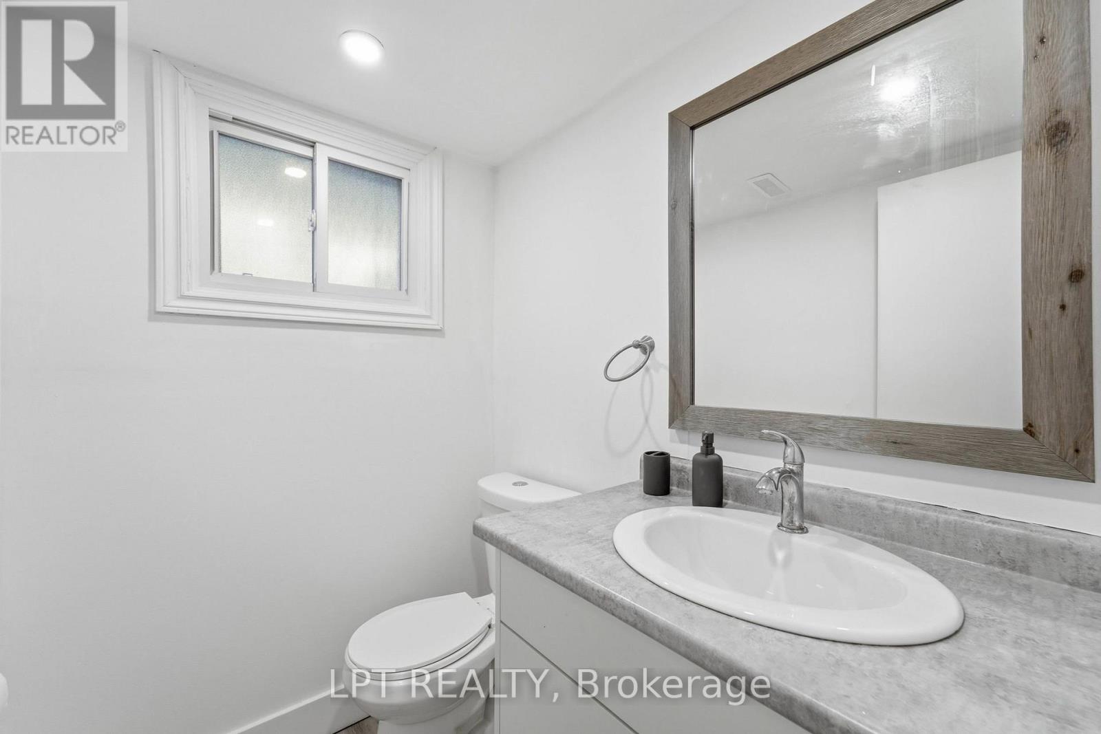 208 Deveron Crescent Property Photo 28