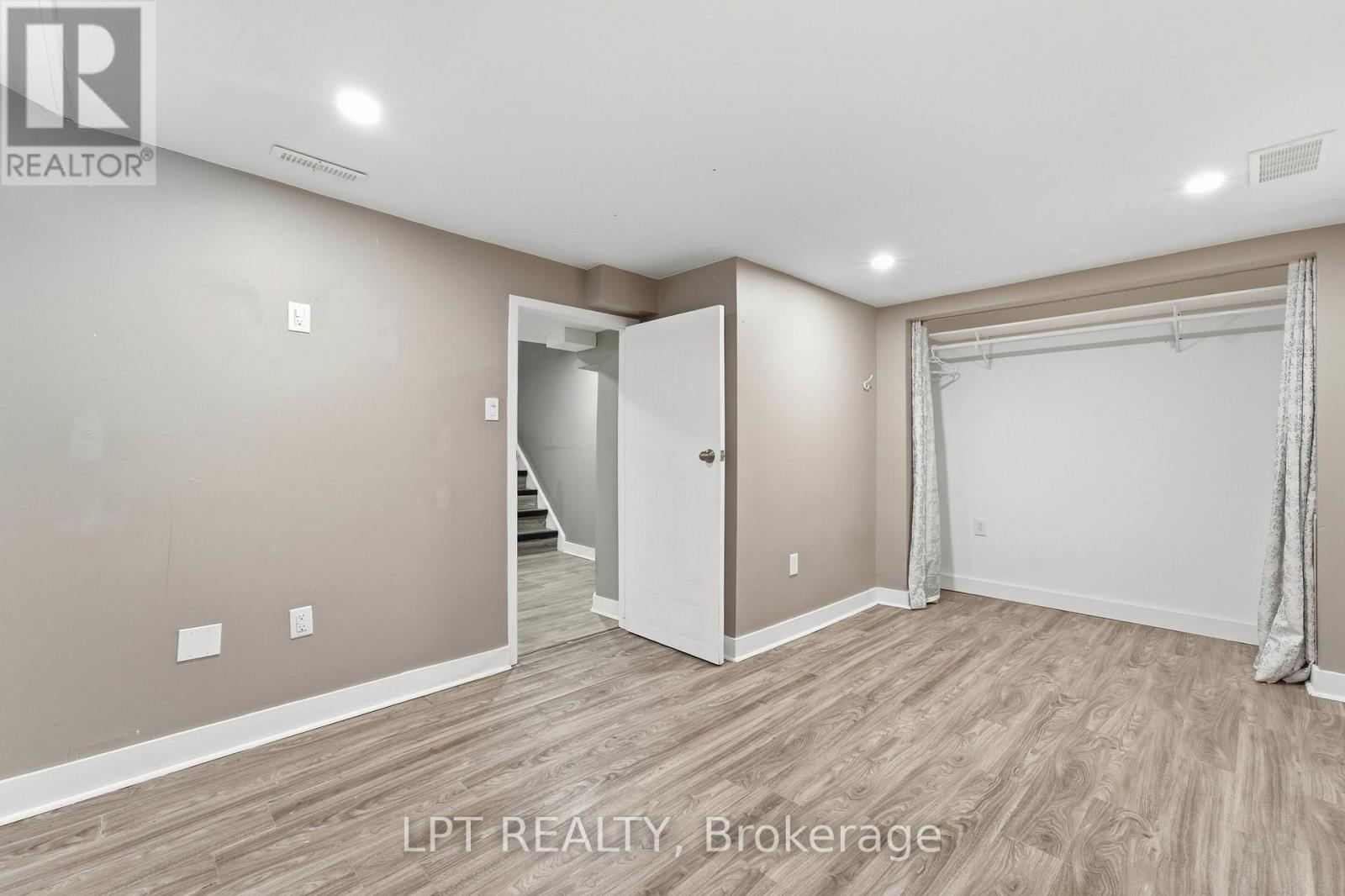 208 Deveron Crescent Property Photo 33