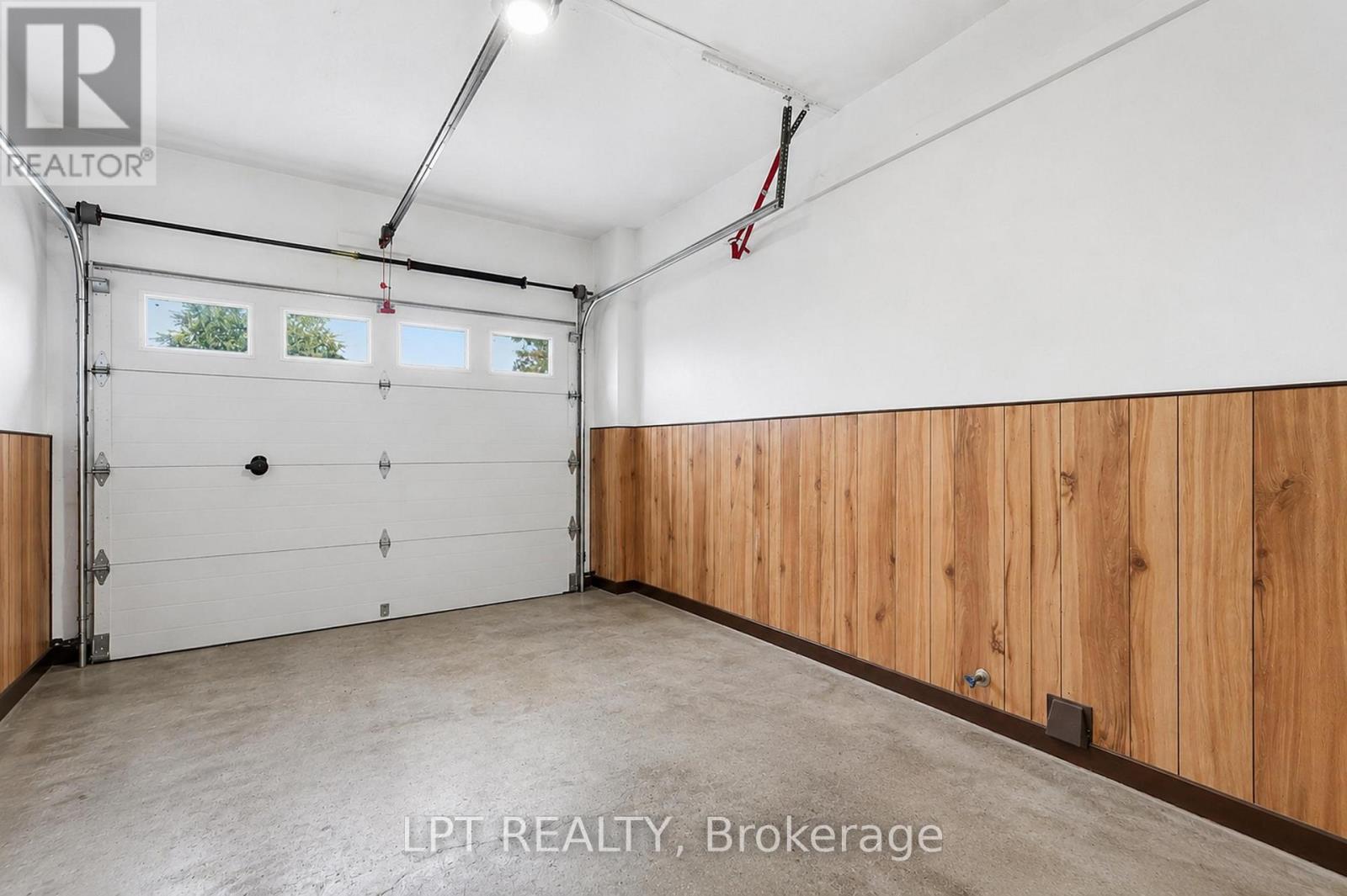 208 Deveron Crescent Property Photo 35