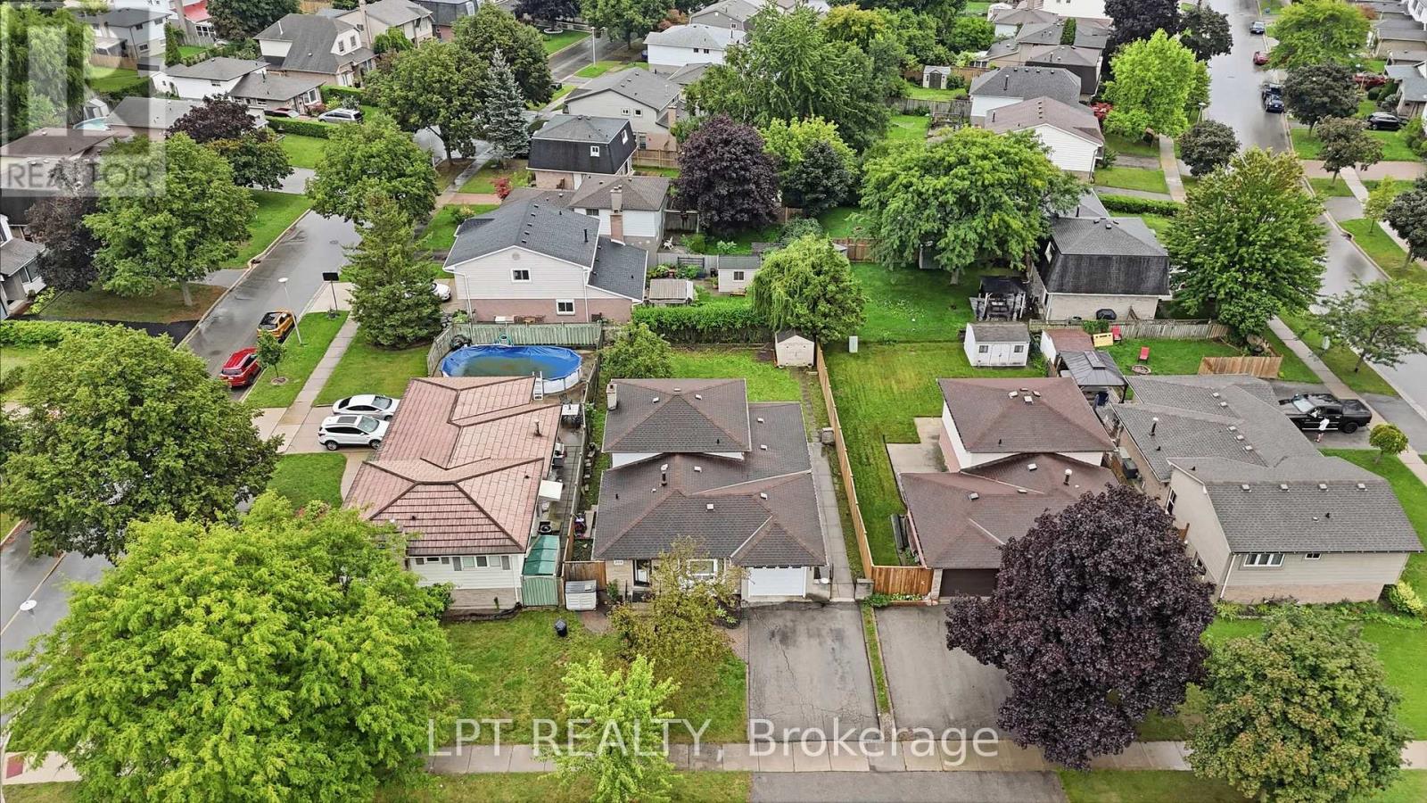 208 Deveron Crescent Property Photo 40
