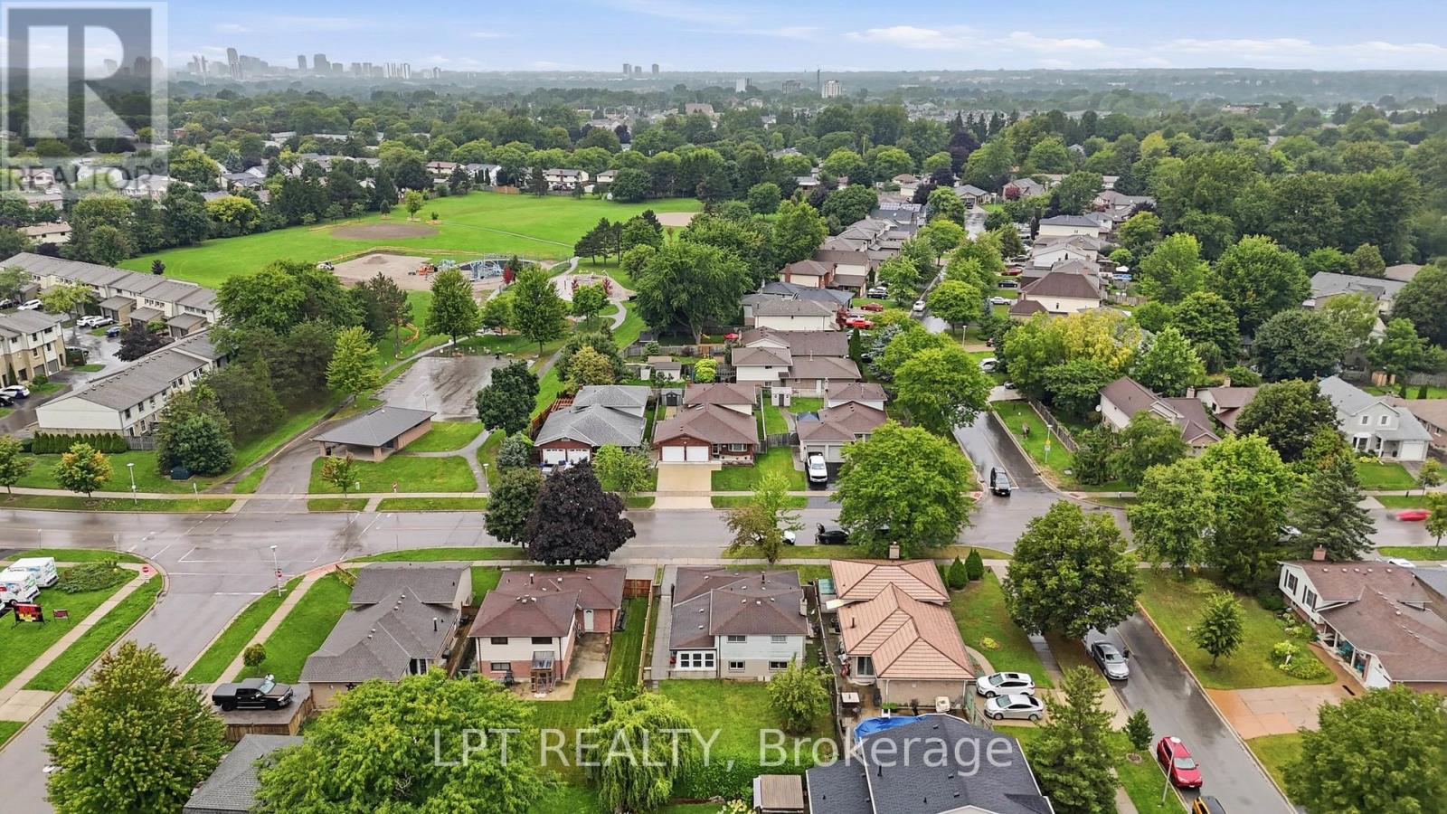 208 Deveron Crescent Property Photo 43