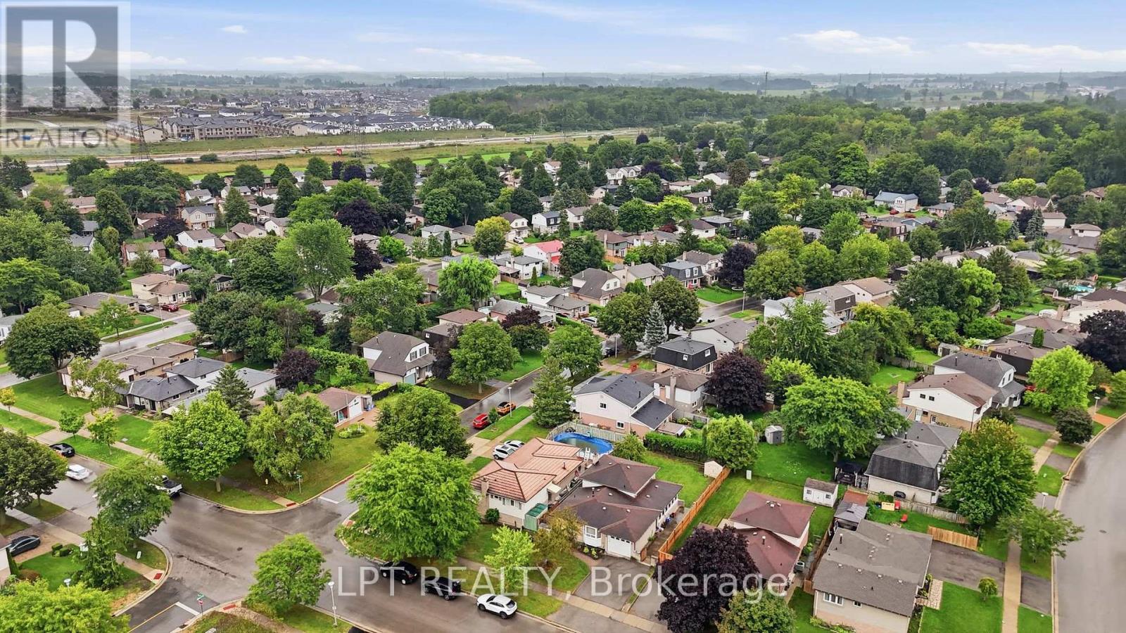 208 Deveron Crescent Property Photo 45
