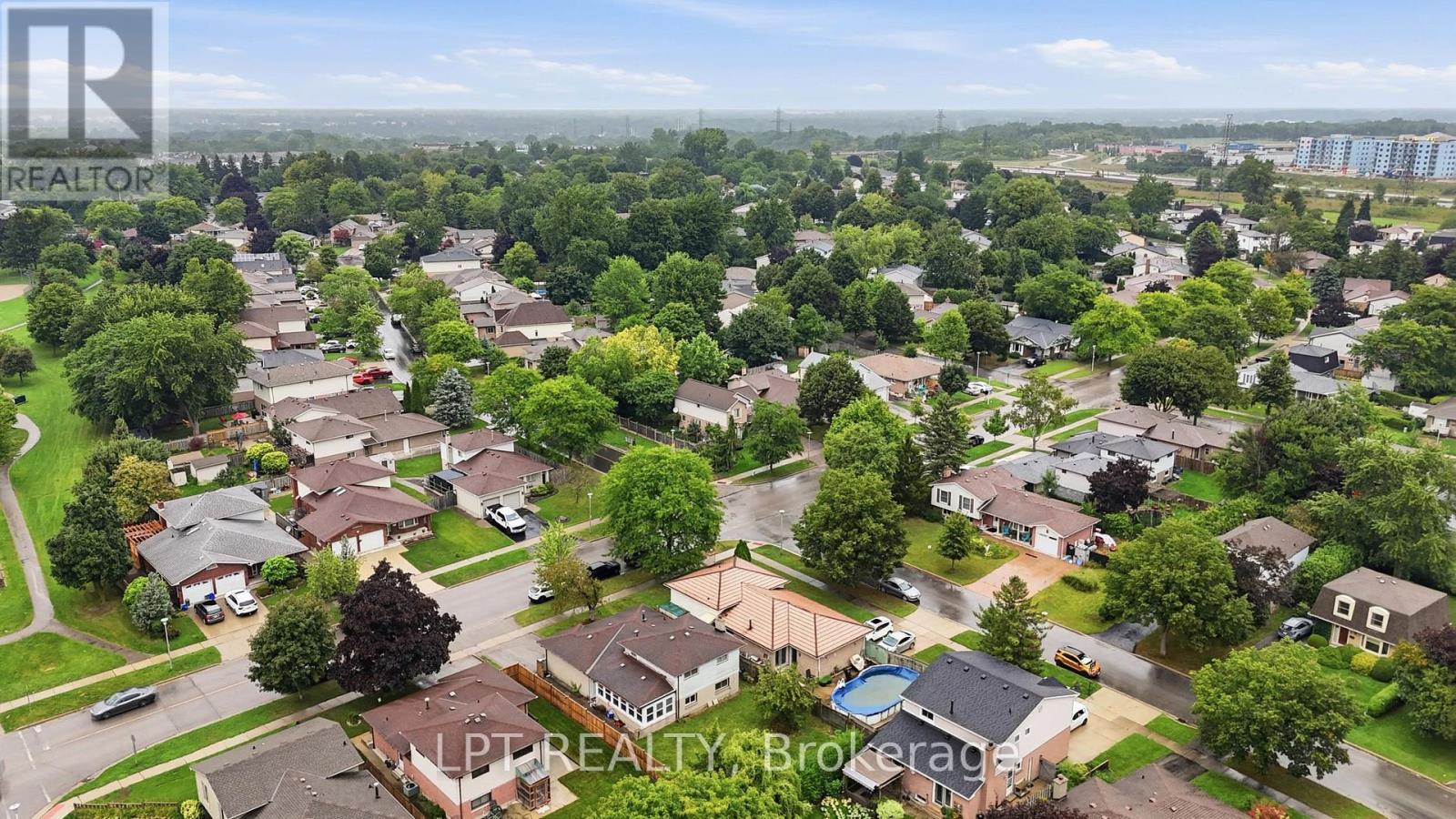 208 Deveron Crescent Property Photo 46