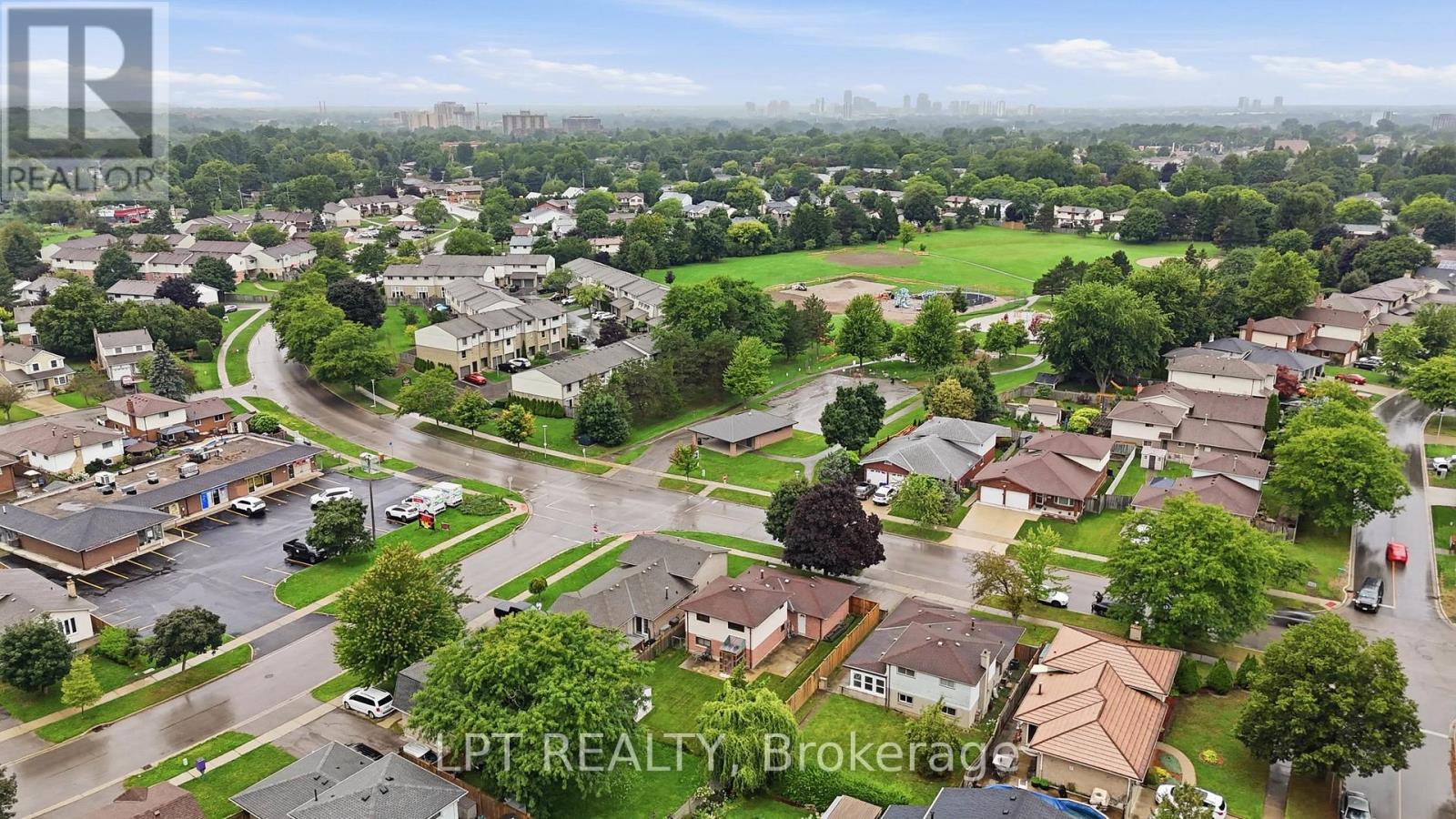 208 Deveron Crescent Property Photo 47