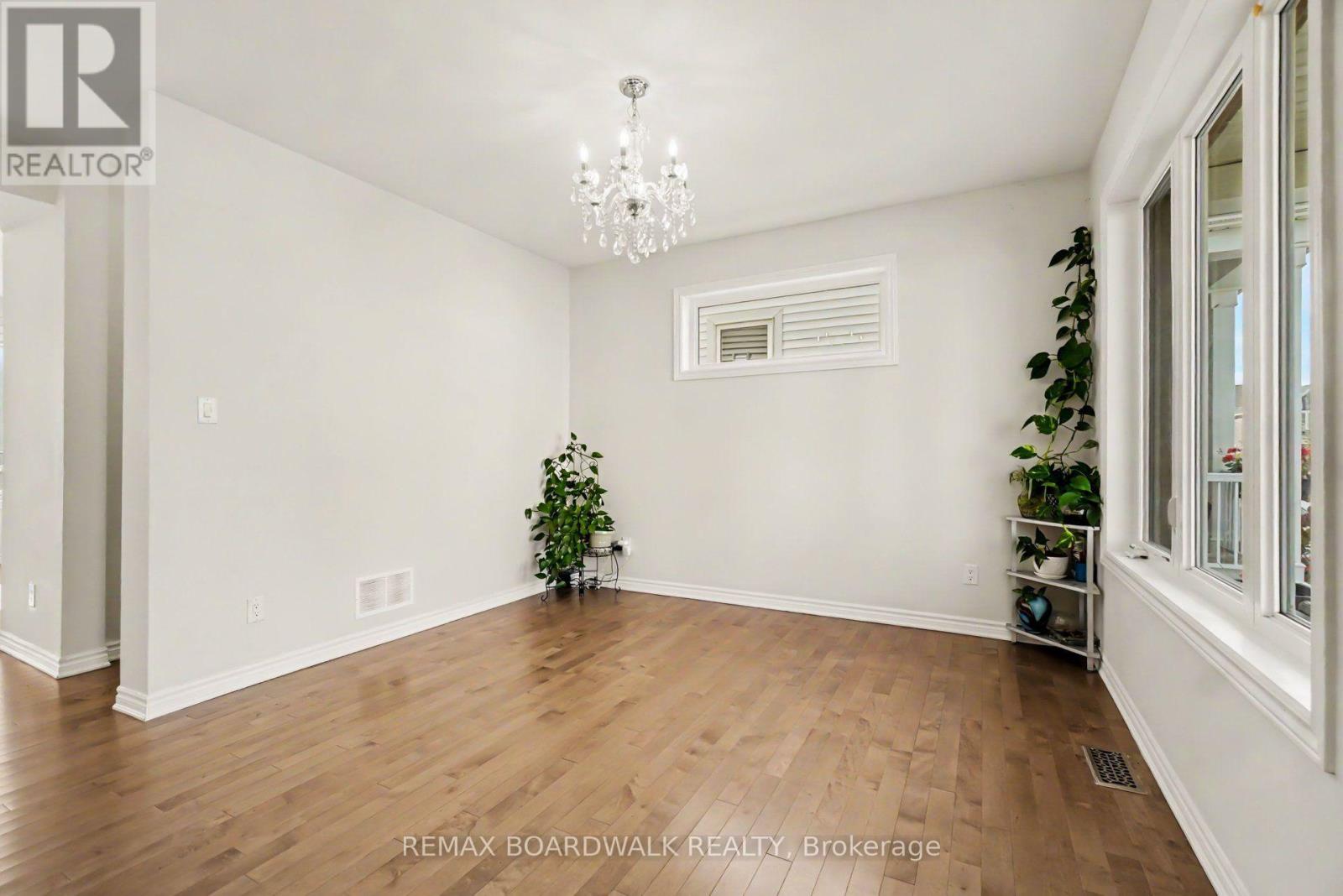 1008 Carden Lane Property Photo 8