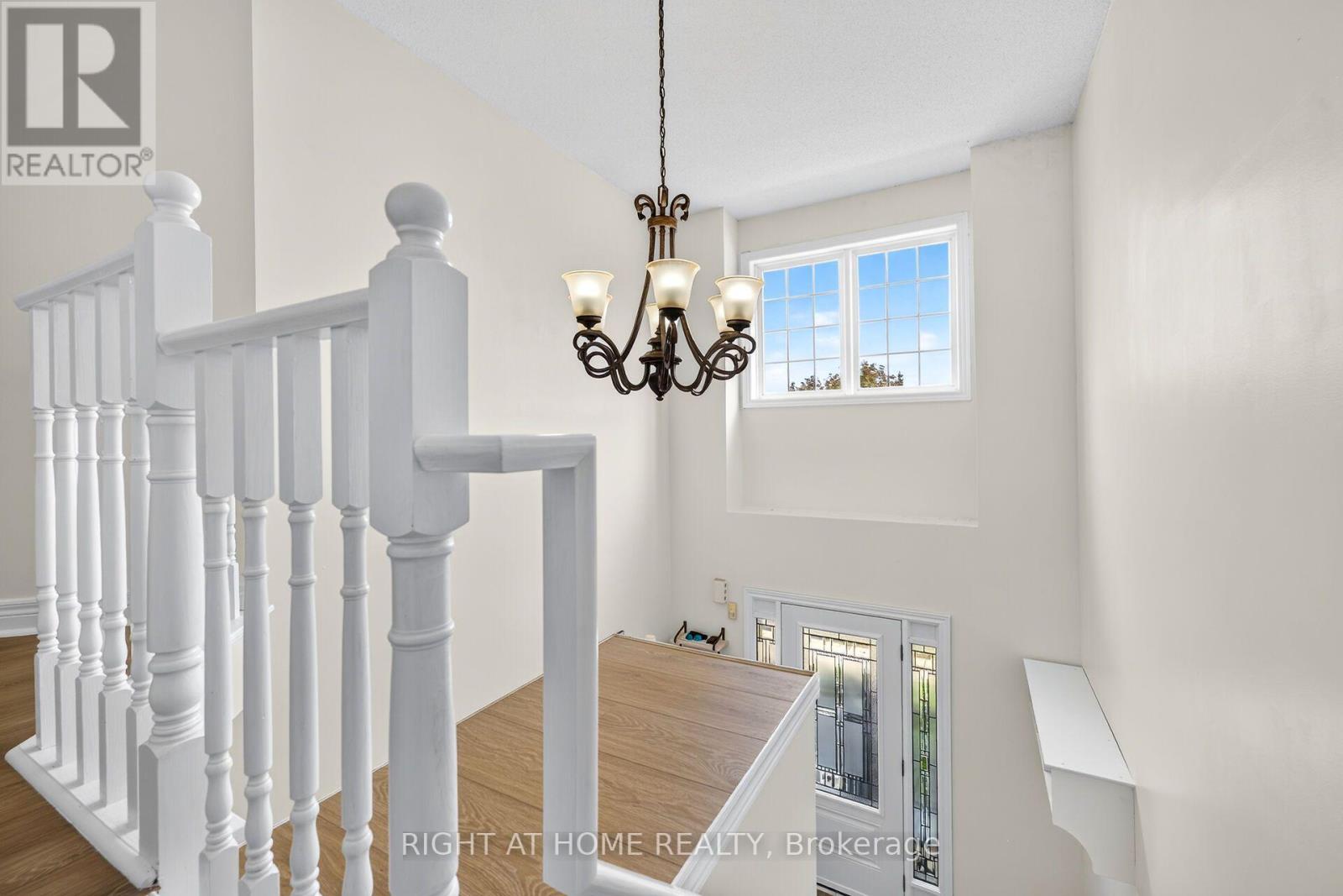 54 Vinifera Drive Property Photo 27