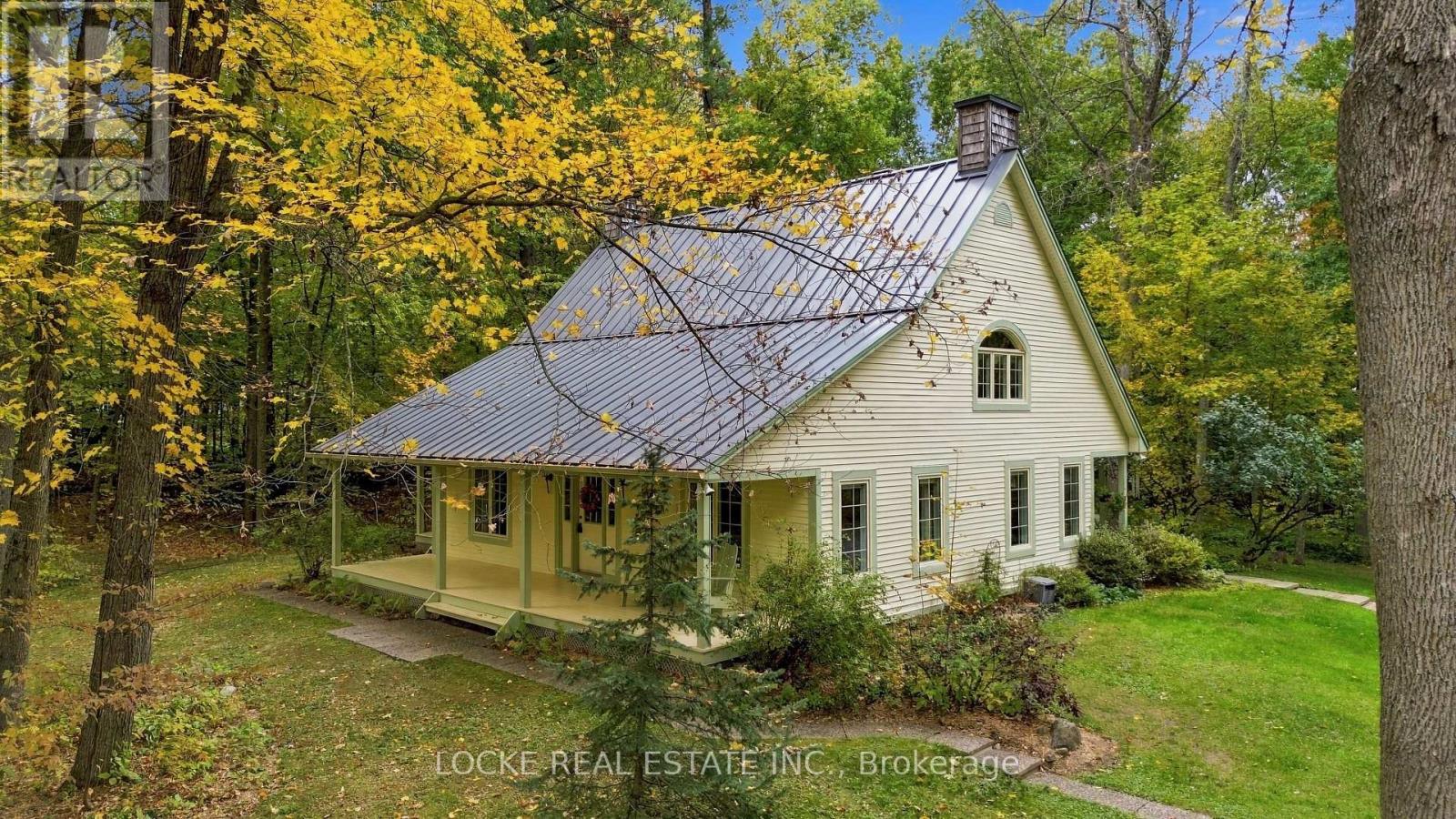 2207 Pleasantview Court Property Photo 1