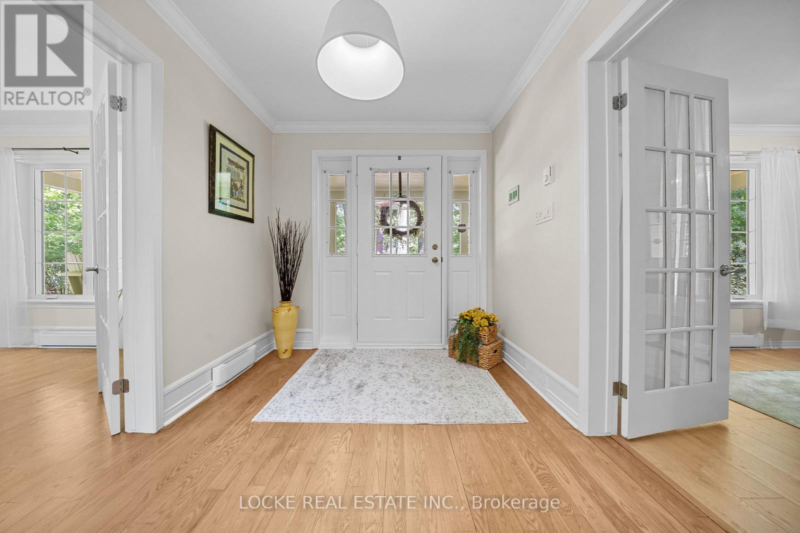 2207 Pleasantview Court Property Photo 4