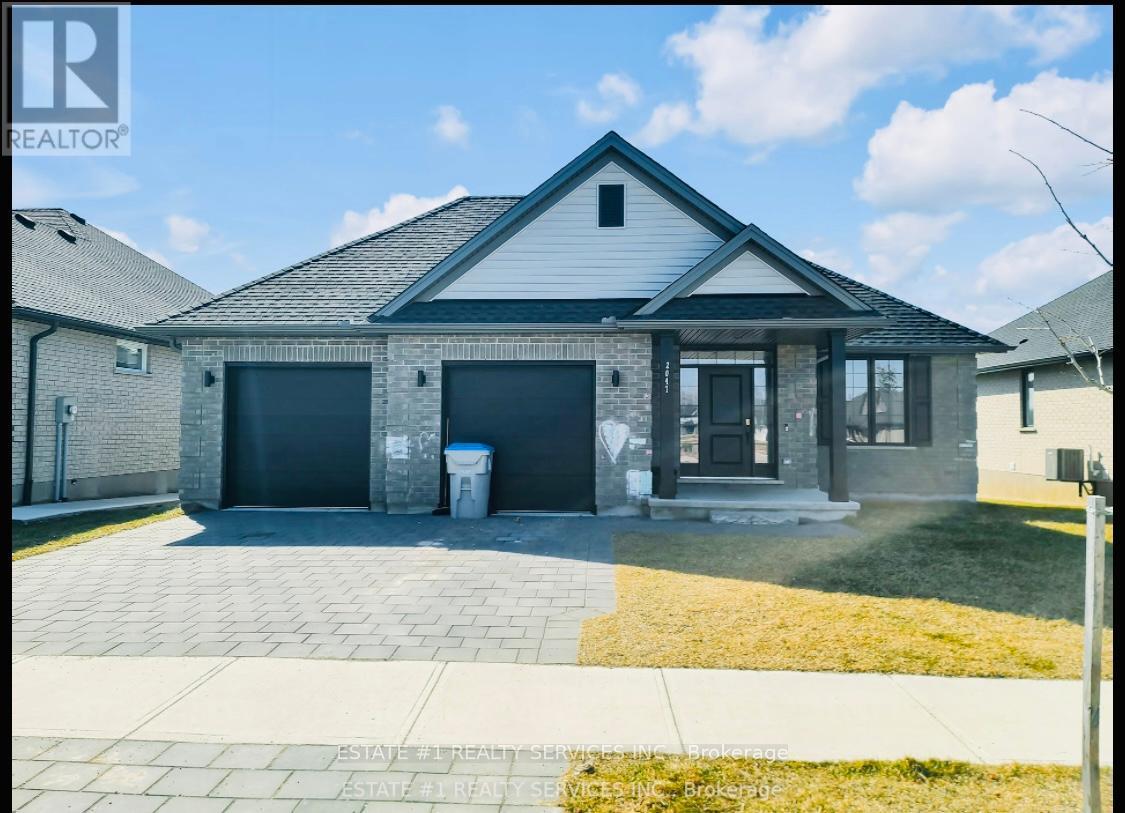 2047 Lockwood Crescent Property Photo 1