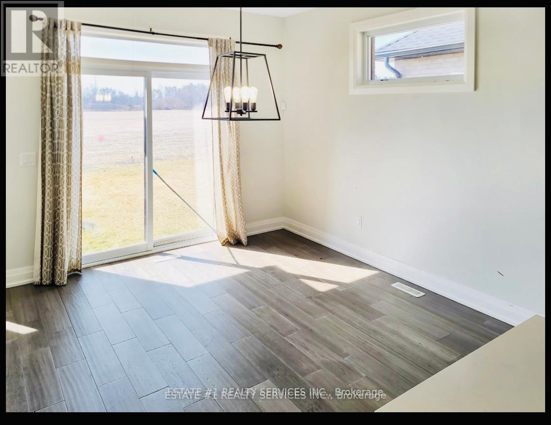 2047 Lockwood Crescent Property Photo 18