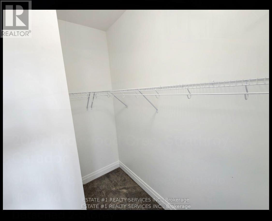 2047 Lockwood Crescent Property Photo 25