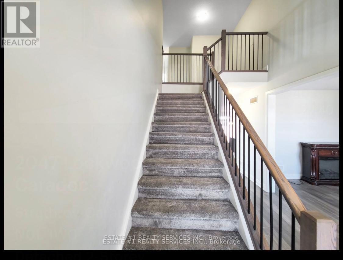 2047 Lockwood Crescent Property Photo 29