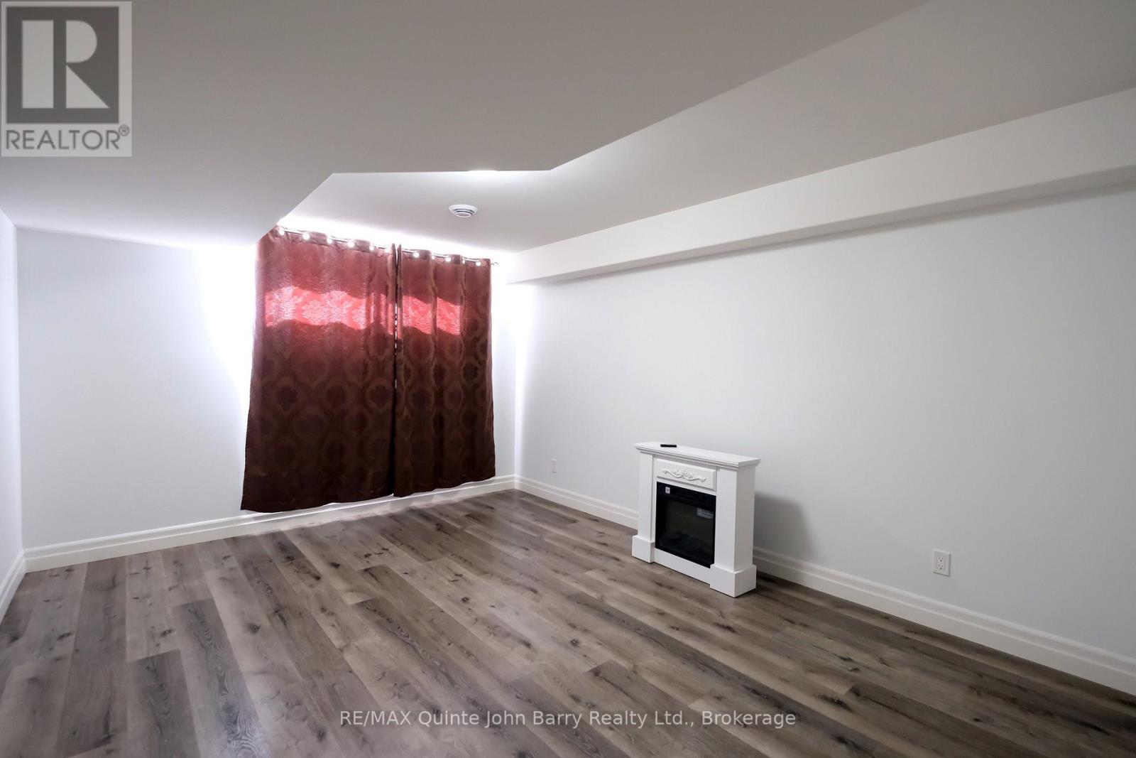 25 Hillside Meadow Drive Property Photo 19
