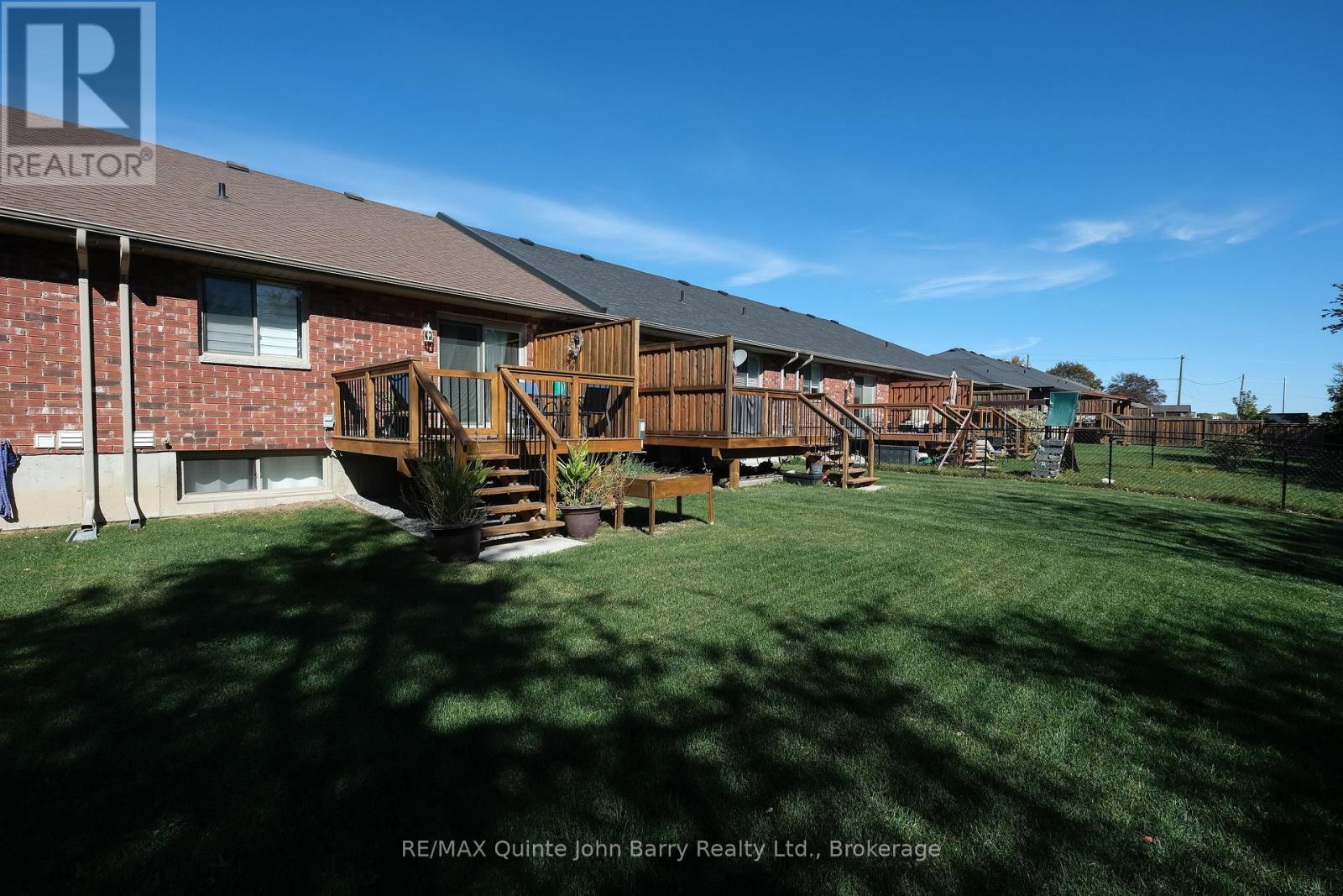 25 Hillside Meadow Drive Property Photo 25