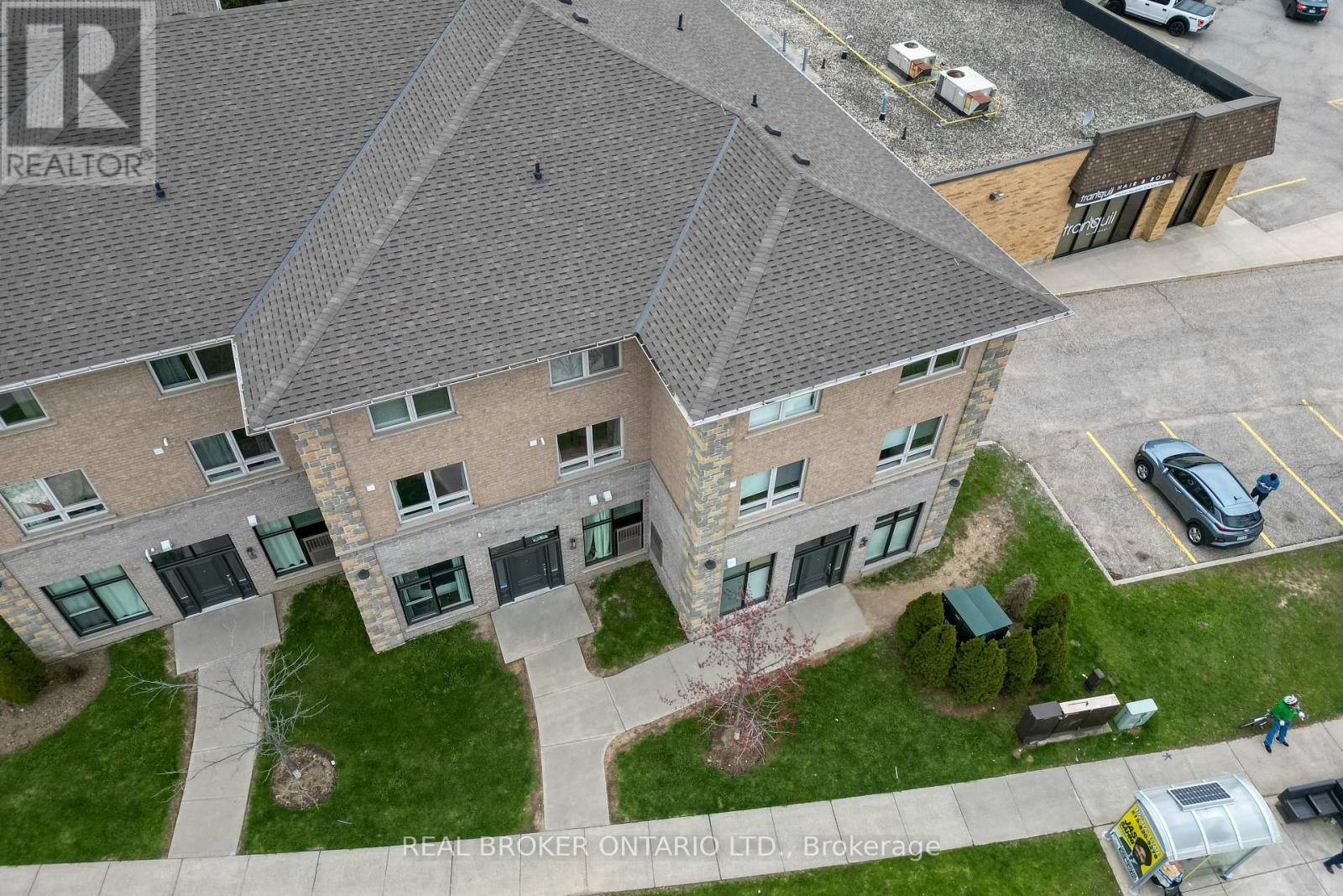 Unit 102 - 904 Paisley Road Property Photo 2