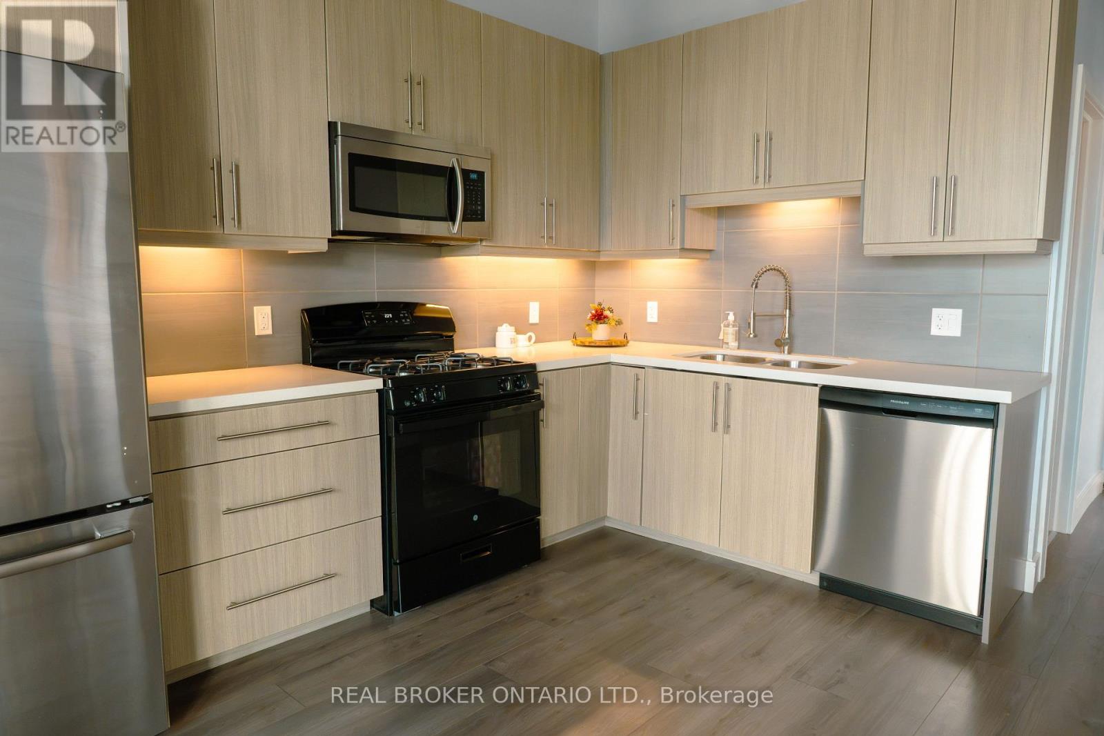 Unit 102 - 904 Paisley Road Property Photo 6