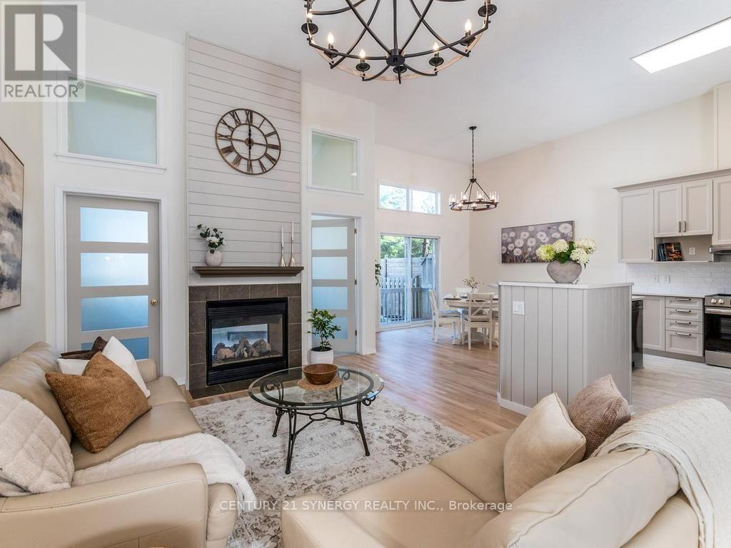 128 Macassa Circle Property Photo 7