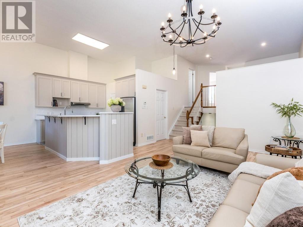 128 Macassa Circle Property Photo 10