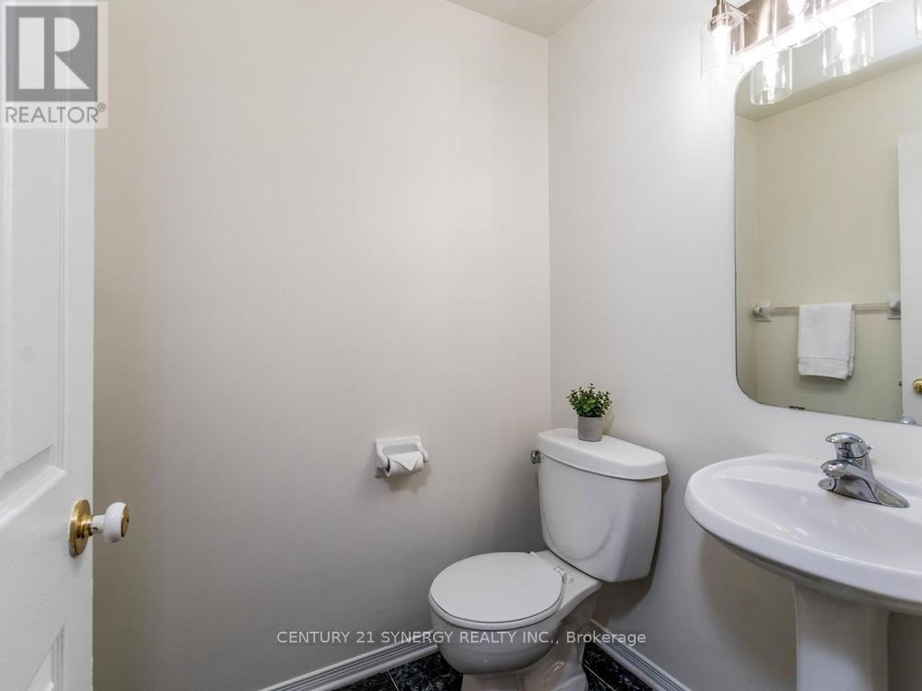 128 Macassa Circle Property Photo 20