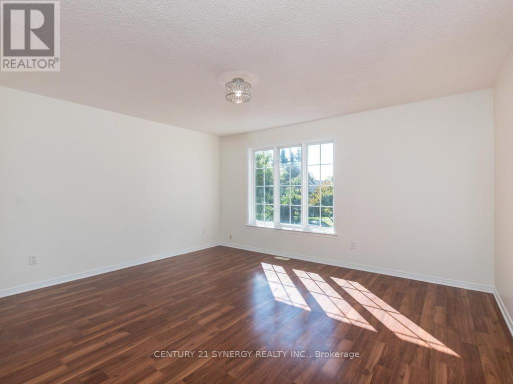 128 Macassa Circle Property Photo 23