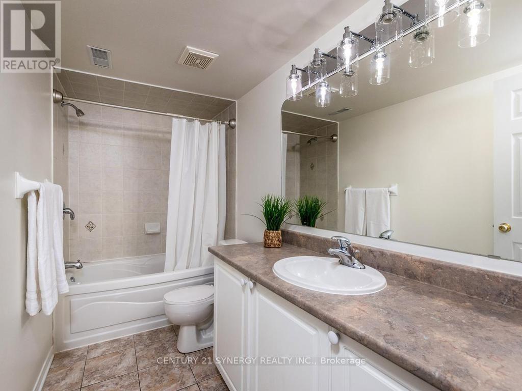 128 Macassa Circle Property Photo 39