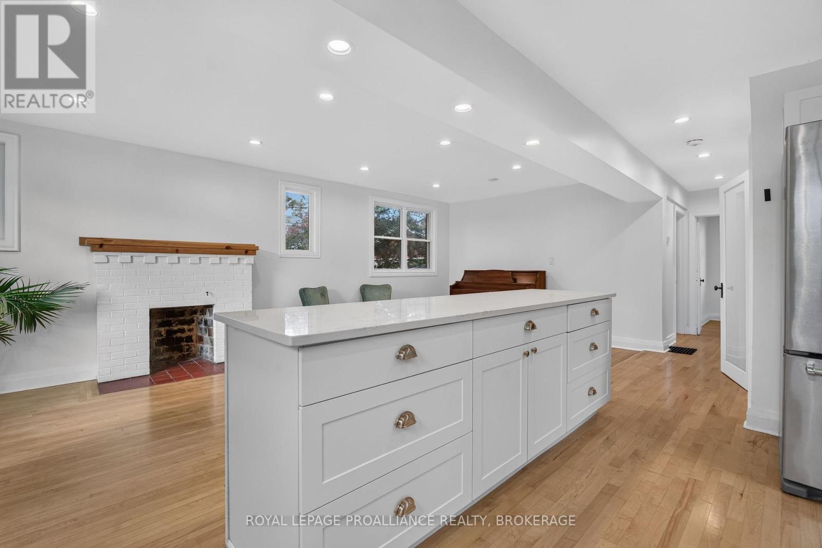 229 Park Street Property Photo 13