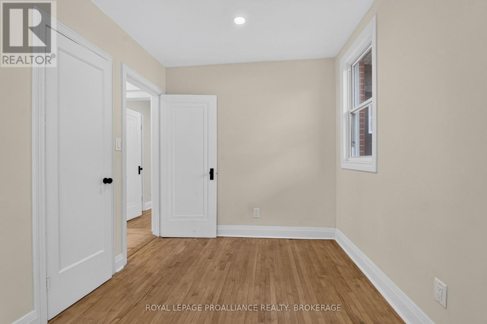 229 Park Street Property Photo 24