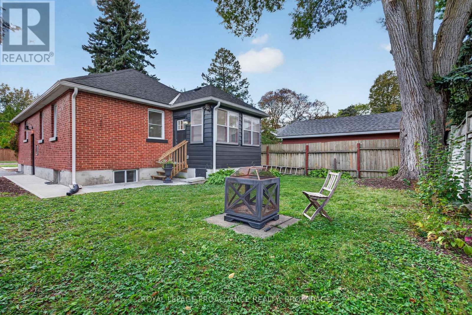 229 Park Street Property Photo 39