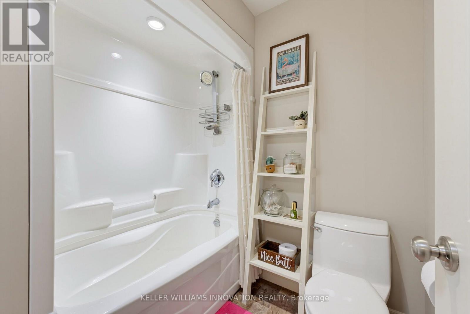 33 Jackson Crescent Property Photo 26