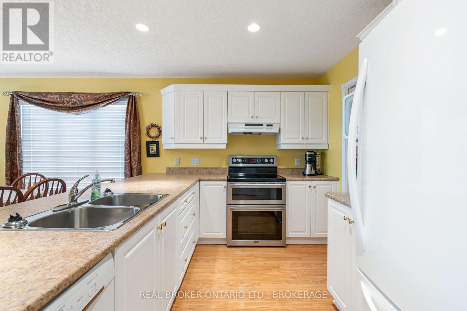 508 Jo Anne Crescent Property Photo 13