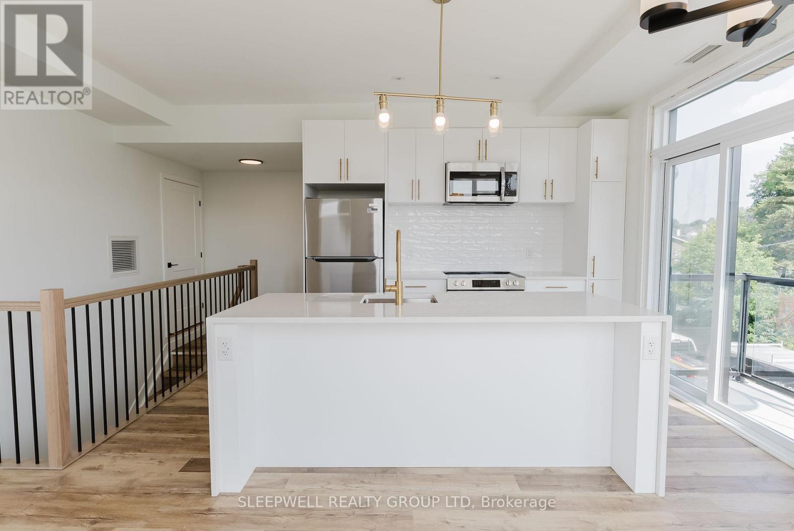 9 - 845 Champlain Street Property Photo 2