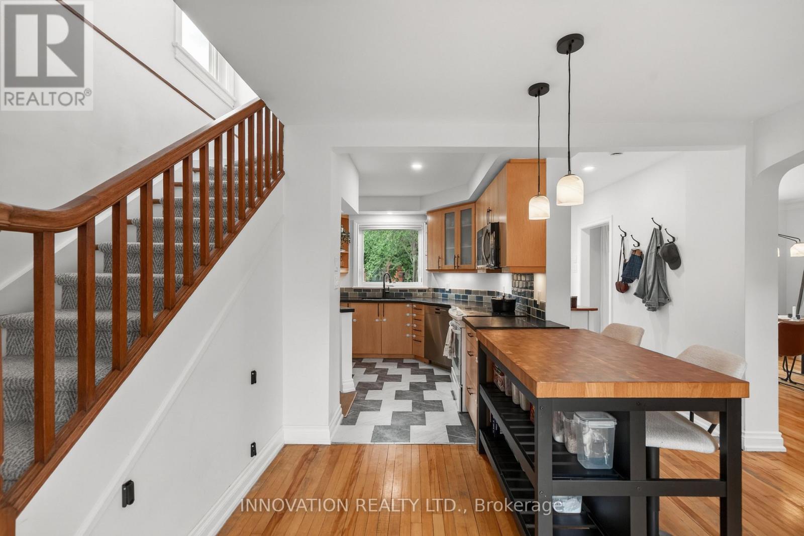 403 Athlone Avenue Property Photo 16