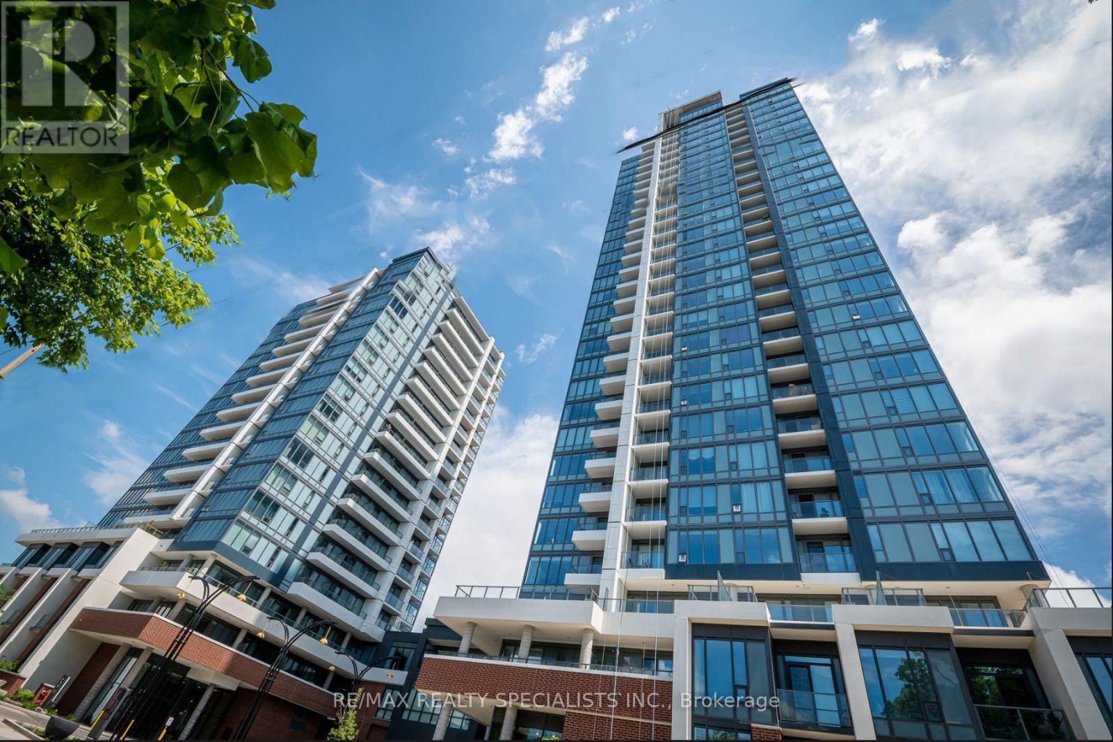 405 - 15 WELLINGTON STREET Property Photo 1
