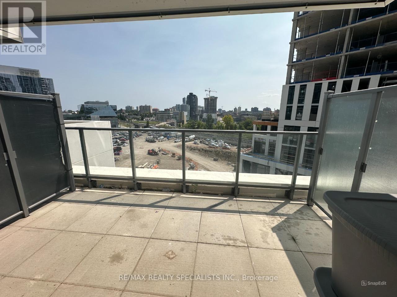 405 - 15 Wellington Street Property Photo 15