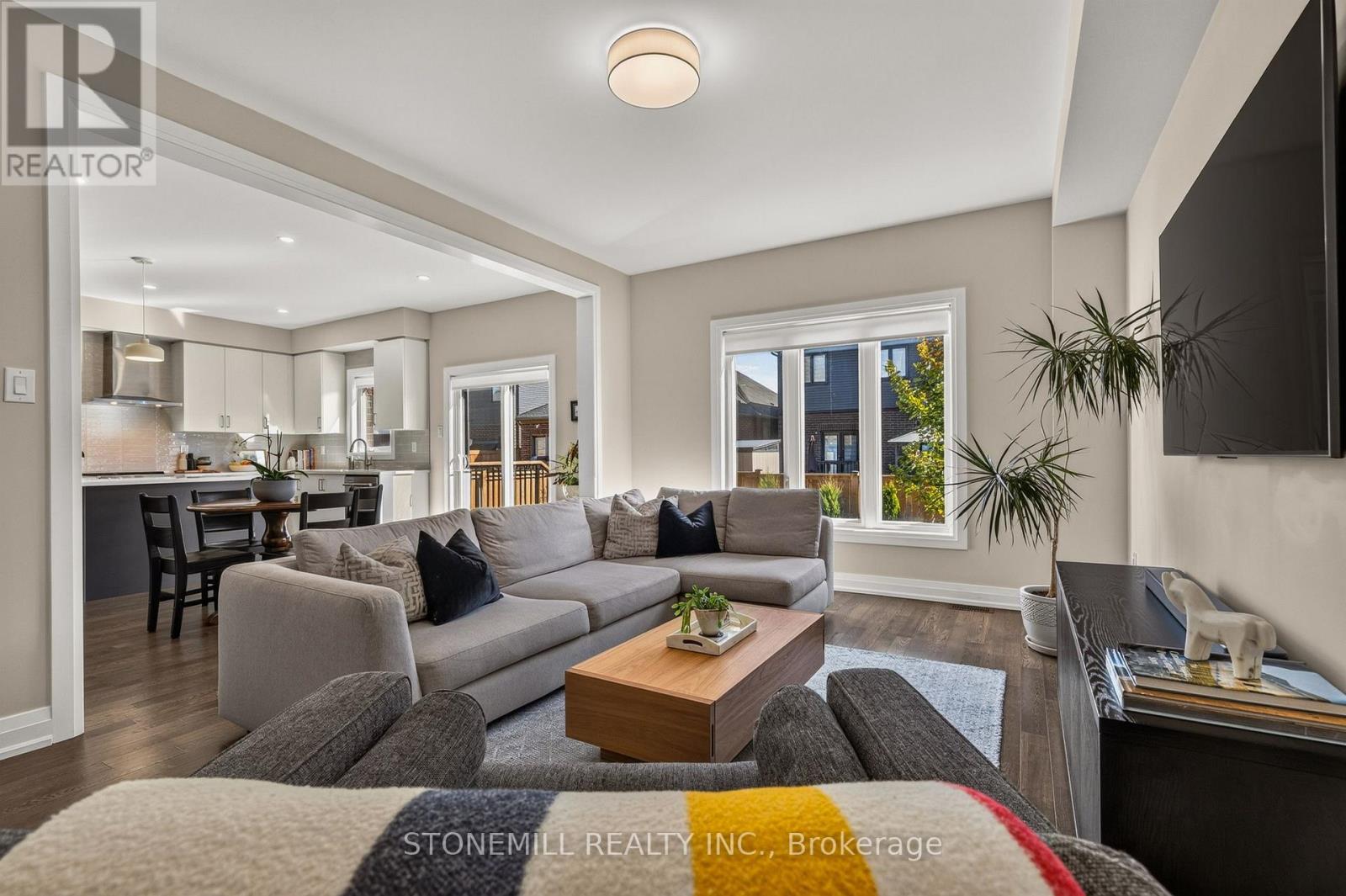 226 Midland Place Property Photo 15