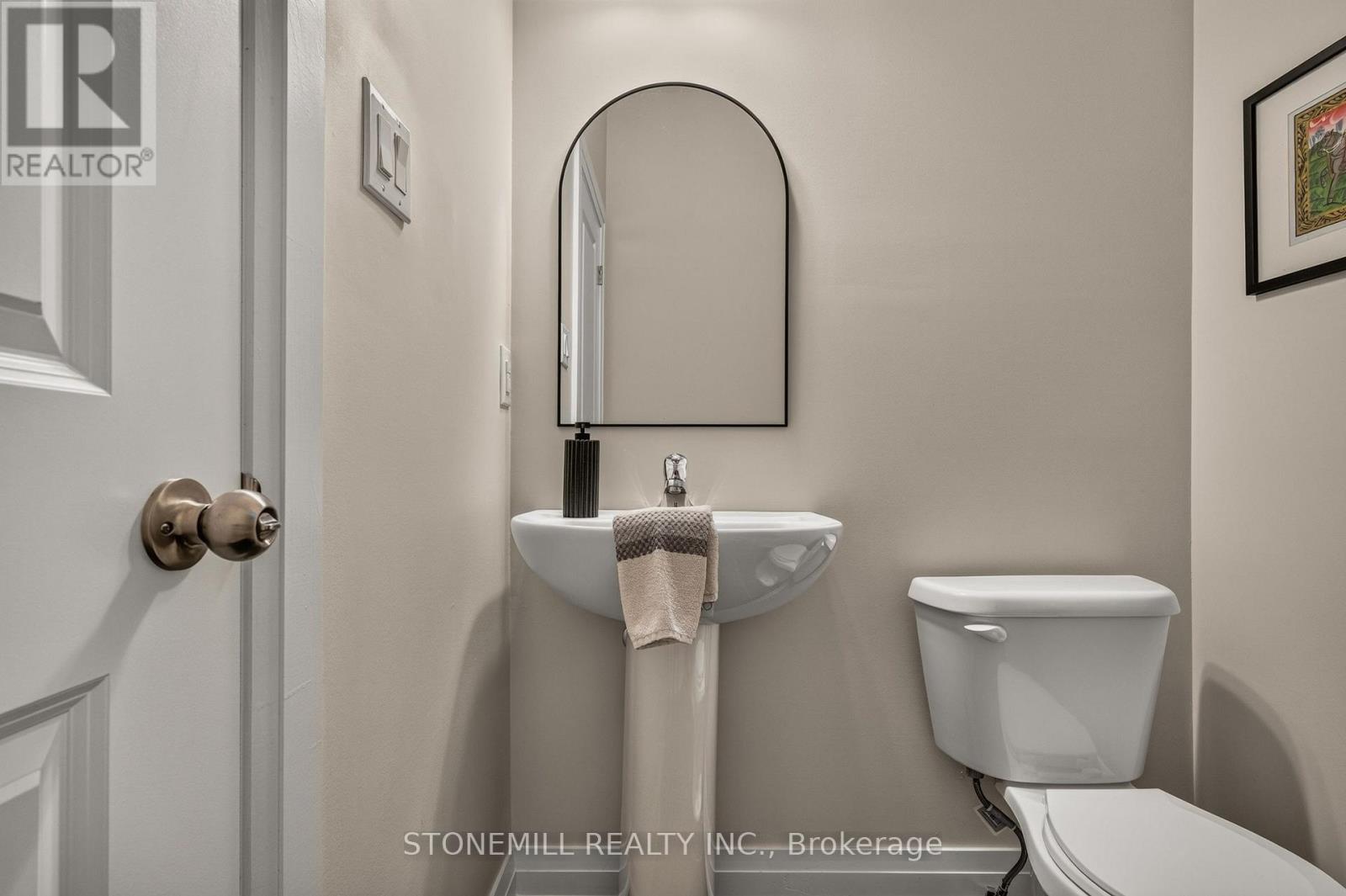 226 Midland Place Property Photo 18